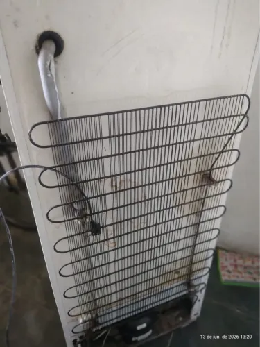 Vendo uma geladeira