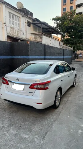 Nissan Sentra SL 2.0/ 2.0 Flex Fuel 16V Aut. 2016