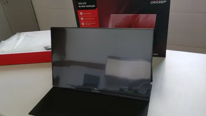 Monitor LCD 15.6" FullHD HDMI com Áudio (Portátil)
