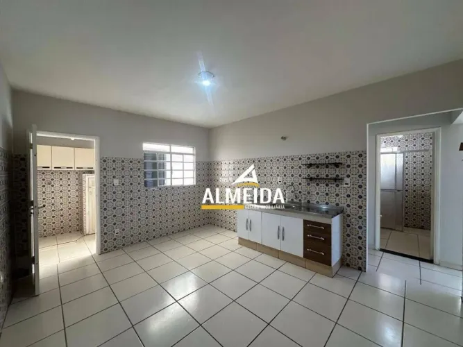 Casa com 2 dormitórios à venda, 83 m² por R$ 295.000,00 - Saúde - Rio Claro/SP