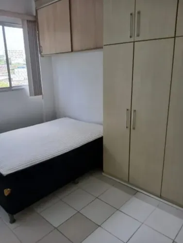 Apartamento no Aleixo Semi mobiliado