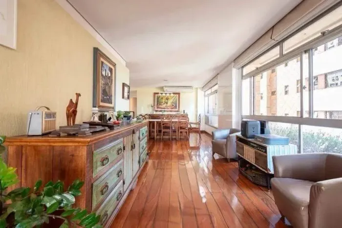 Apartamento de 04 quartos à venda no bairro Lourdes
