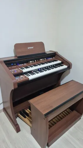 ÓRGÃO TOKAI T1 CONCERT