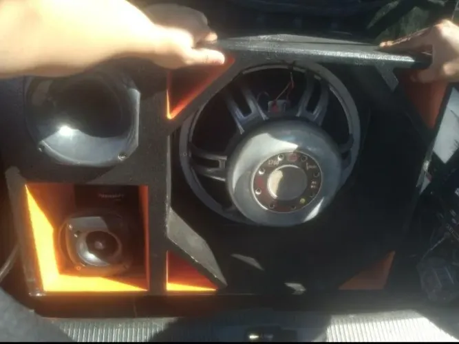 SOM AUTOMOTIVO 
