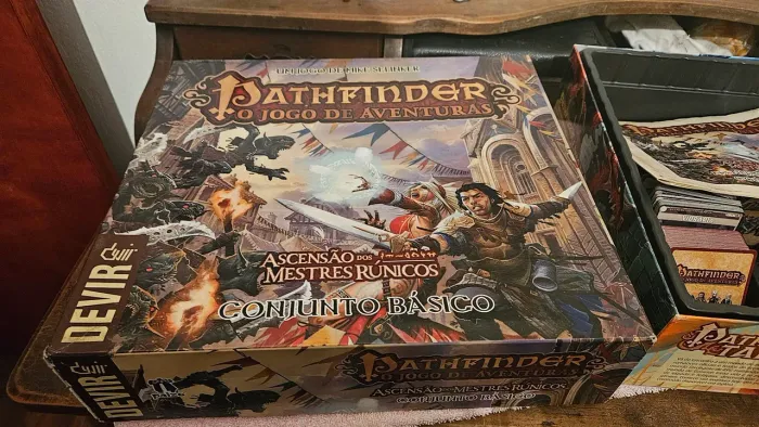 Jogo de tabuleiro tabletop Pathfinder Conjunto Básico BR primeira edição 2014