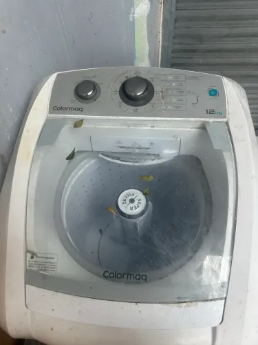 Vende-se máquina de lavar 12 kg