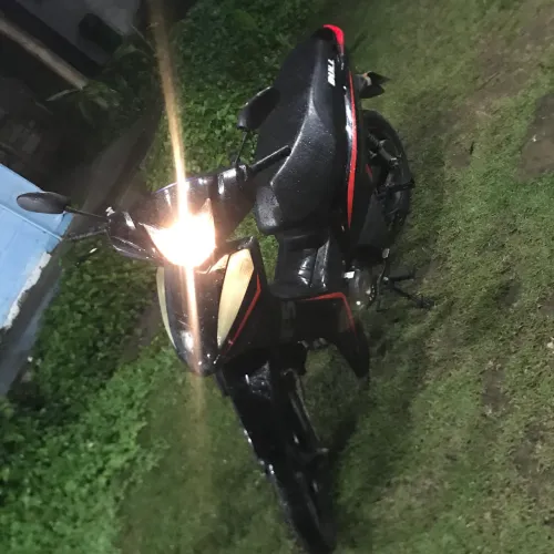 Moto nova pouco quilometragem 