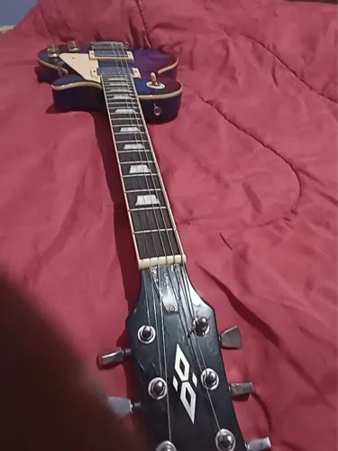 Guitarra Strinberg