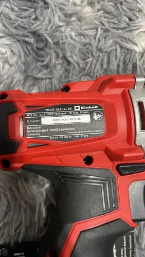 Parafusadeira e furadeira de impacto nova