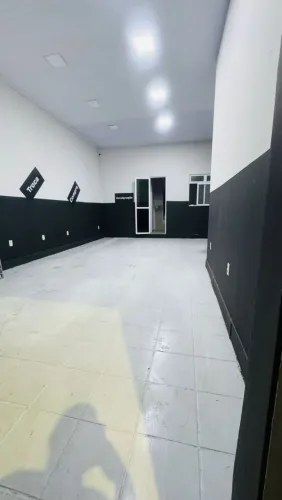 Alugo uma loja no centro de Vitória 