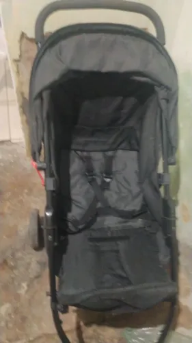 Carinho de bebê qualser novo 