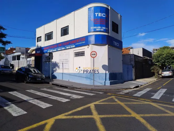 Excelente salas comerciais para locação na Vila Santa Cruz, com 2 pisos, sendo 1 térreo e 
