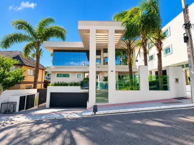 Casa para locação em Balneário Camboriu SC.