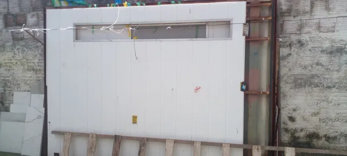 Vendo container