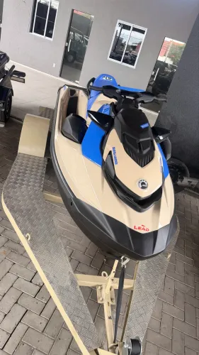 Jetski wake