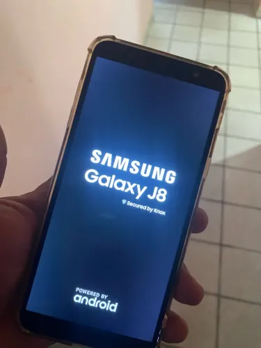 SANSUNG GALAX J8