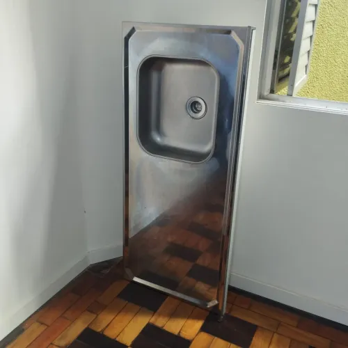 Pia NOVA com cuba na lateral esquerda