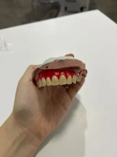 DENTISTA