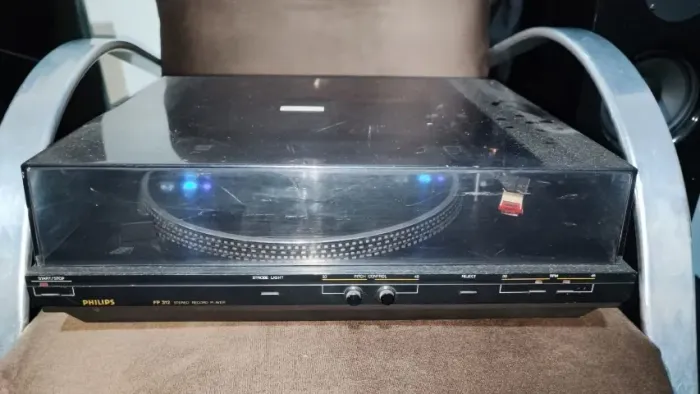 Toca Disco Philips FP 312