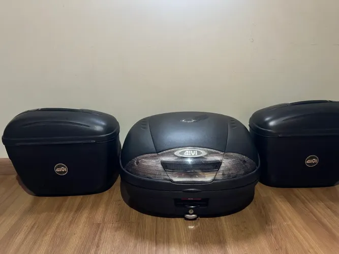 Vendo Baús Givi