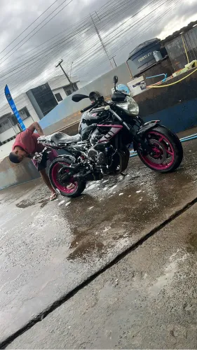 Vende se moto xj6
