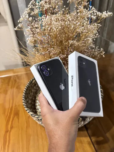iPhone 11 64Gb ( com caixa )