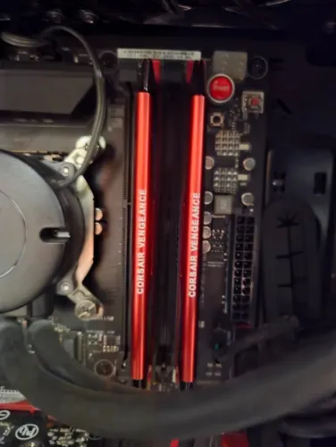 Memória Corsair vengence Pro DDR3 1600Mhz 2x4GB