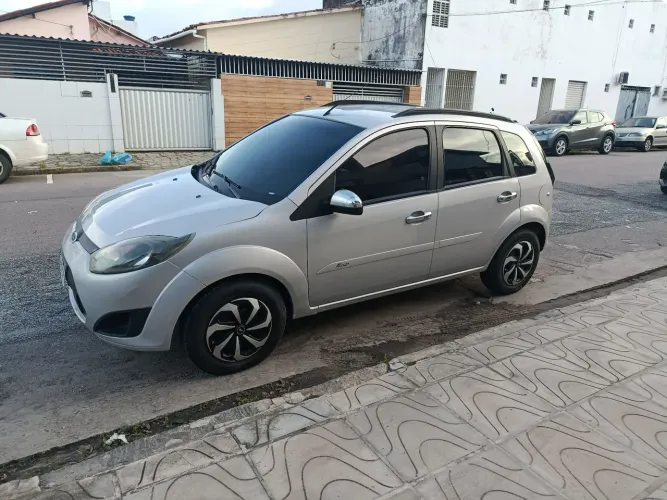 Ford Fiesta 1.0 8V Flex/class 1.0 8V Flex 5P 2011