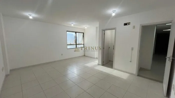 Sala Comercial para venda no Duetto Office - Localização Estratégica em Pagani, Palhoça