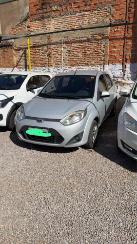 Ford Fiesta SE 1.6 8V Flex 5P 2014