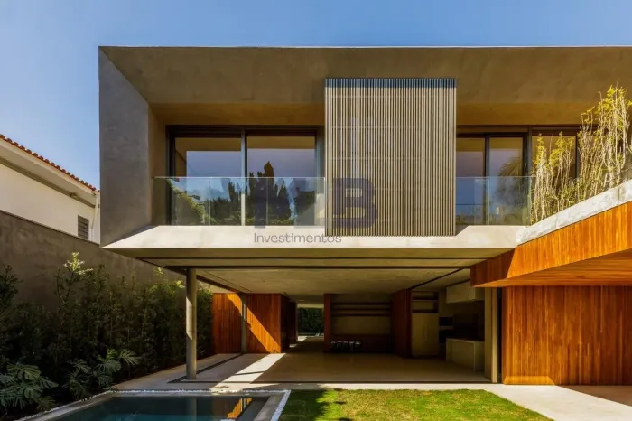 Casa com 5 Quartos e 8 banheiros à Venda, 620 m² por R$ 30.000.000