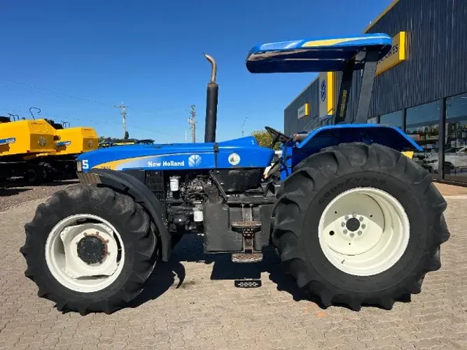 Trator New Holland 7630