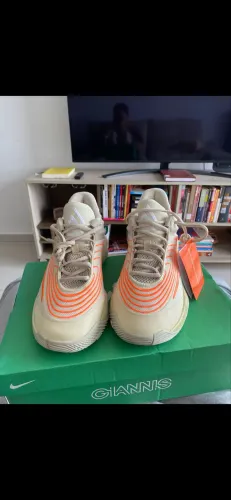 Tênis Nike Giannis