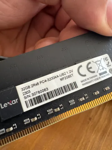 Memoria RAM 1x 32gb DDR4 3200 mHz Lexar