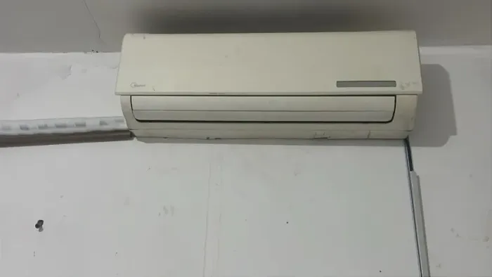 vendo um arcondicionado 18mil btus, gelando muito *26 motivo da venda: vou embora