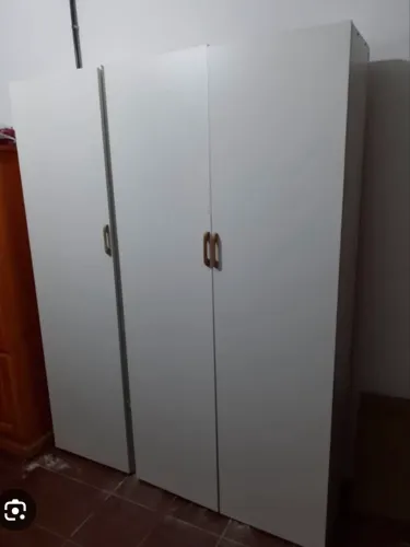 Doa-se Guarda Roupa