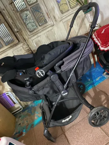 Vendo bebê conforto semi novo! Sem nenhum defeito