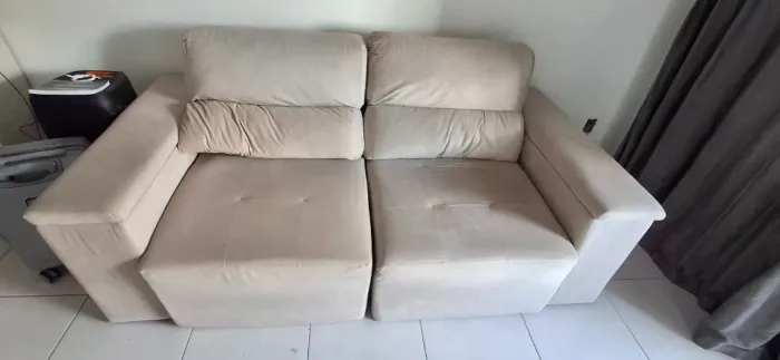 Sofá Retrátil e Reclinável 900 reais