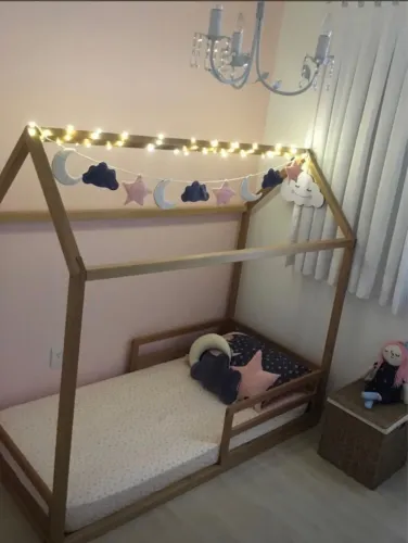 Cama casinha montessoriana