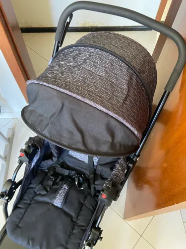 Carrinho de bebê cosco