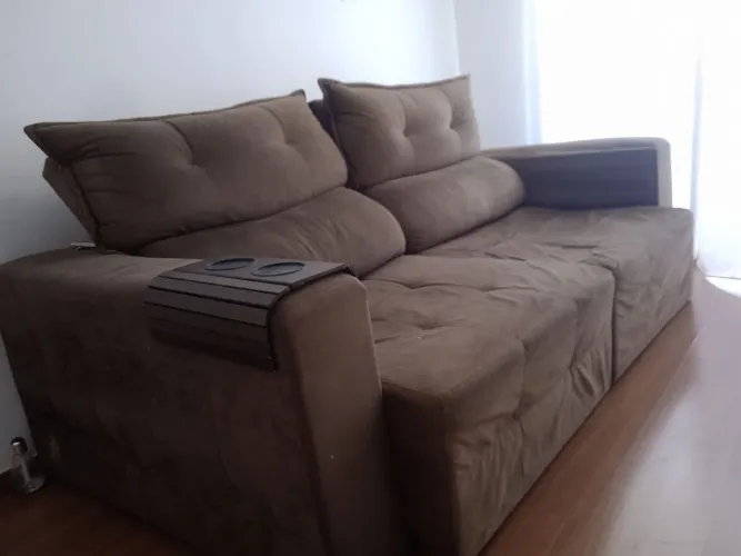 Sofá retrátil reclinável Sued 4 pessoas 