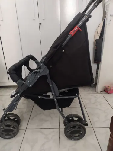 Vende-se carrinho para gêmeos