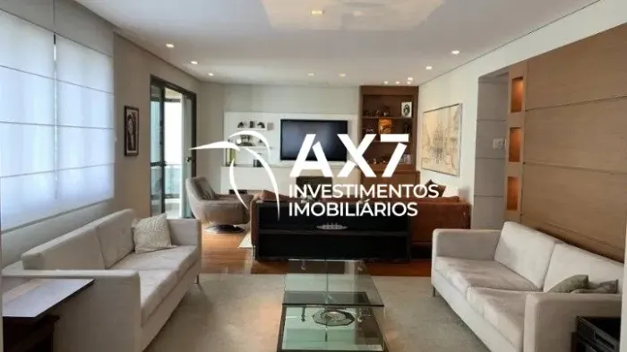 Apartamento à Venda com 212m², Moema - SP