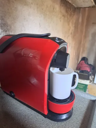 Cafeteira TRES Corações Mimo Vermelha (S24) - Multibebidas - Funcionando Perfeitamente