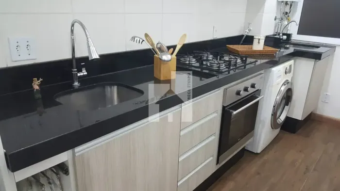 Apartamento com 2 dormitórios para locação, 50m² - Condomínio Residencial Belluno, Vila Na