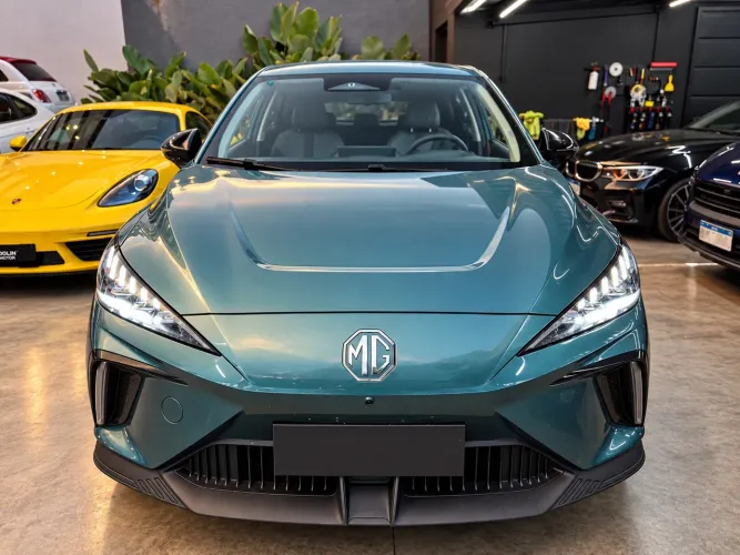 MG 4 Luxury 2027