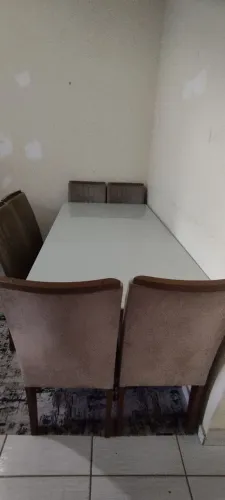 Vendo Mesa de Jantar 6 Cadeiras
