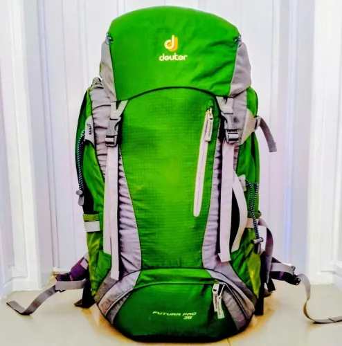 Mochila deuter 38 litros/ variflex futura pro