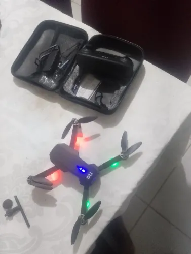 Vendo drone funcionando perfeitamente mente 