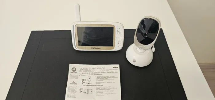 Babá Eletrônica Motorola VM85 Connect - Tela 5" Wi-Fi (Excelente Estado)